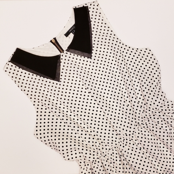 Forever 21 Dresses & Skirts - Polka Dot Dress